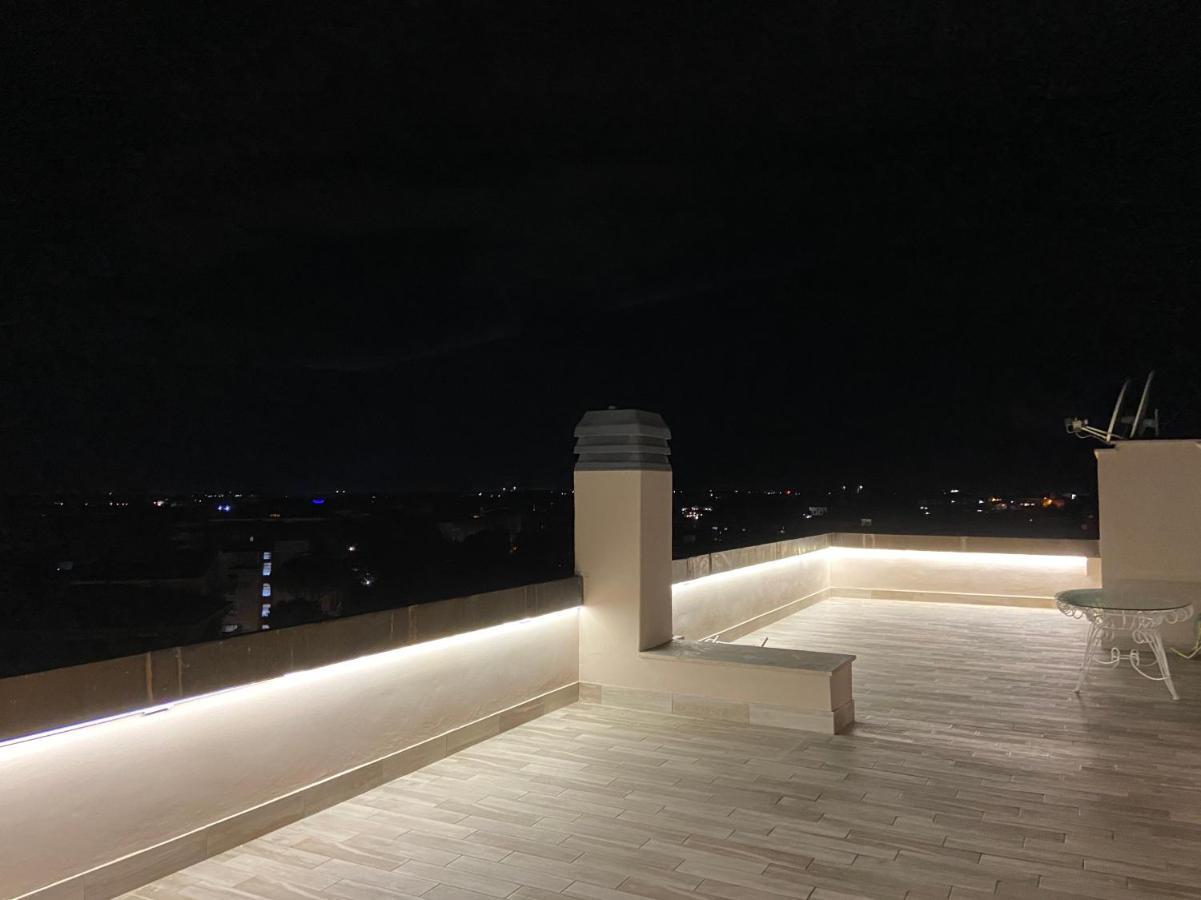 Ferienwohnung Attico Panoramico Luxury Roma Exterior foto
